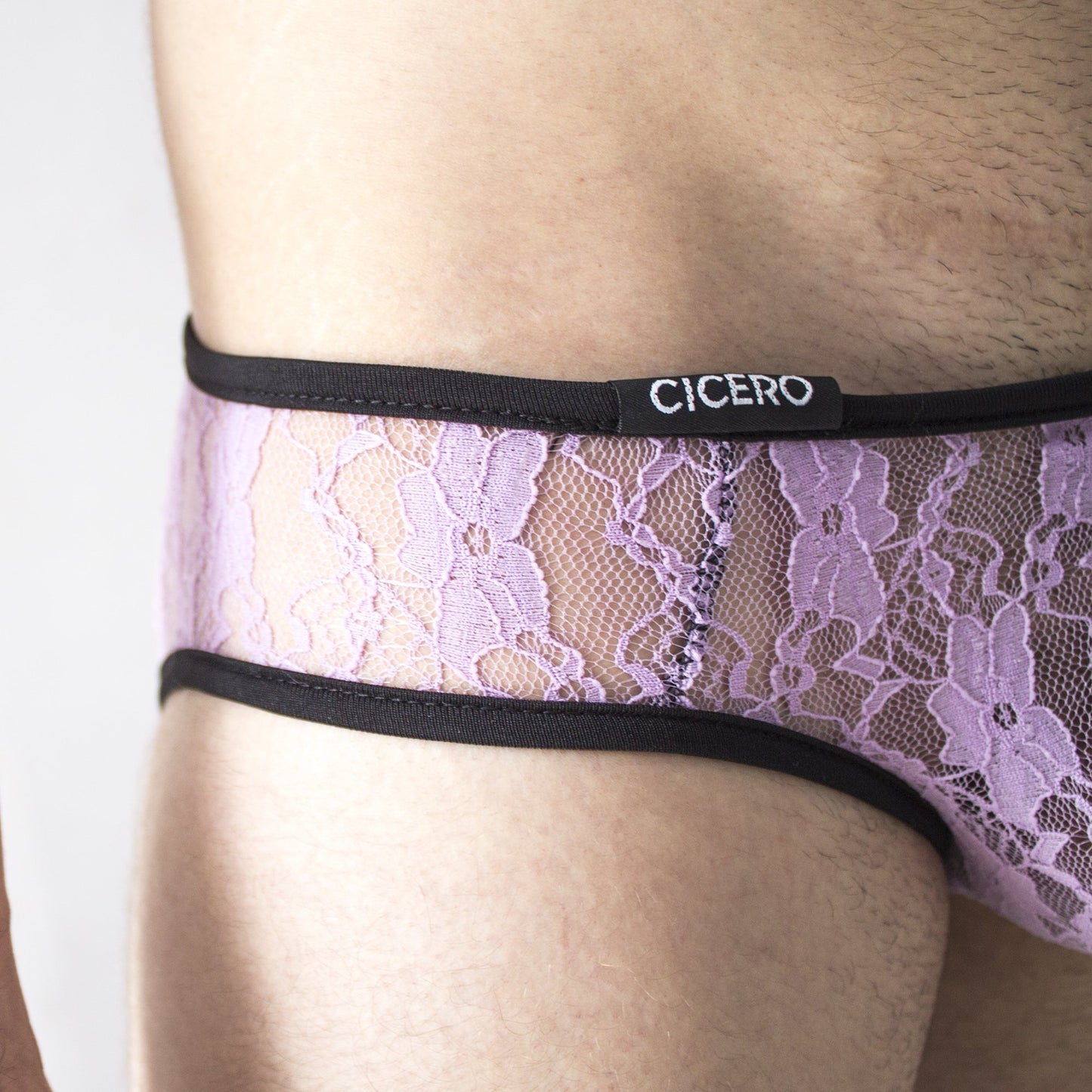 SL0024 – Lilac Lace Slip