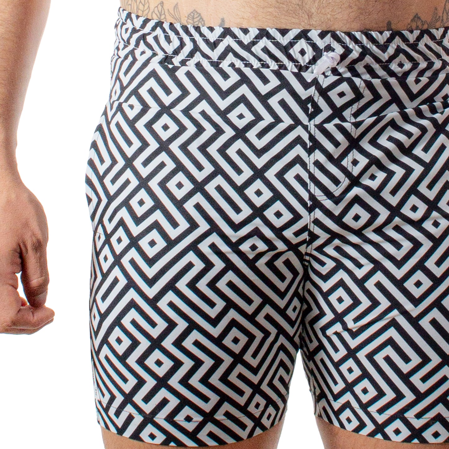 TS0021 Short Twist Tulum figuras geometricas negro y blanco