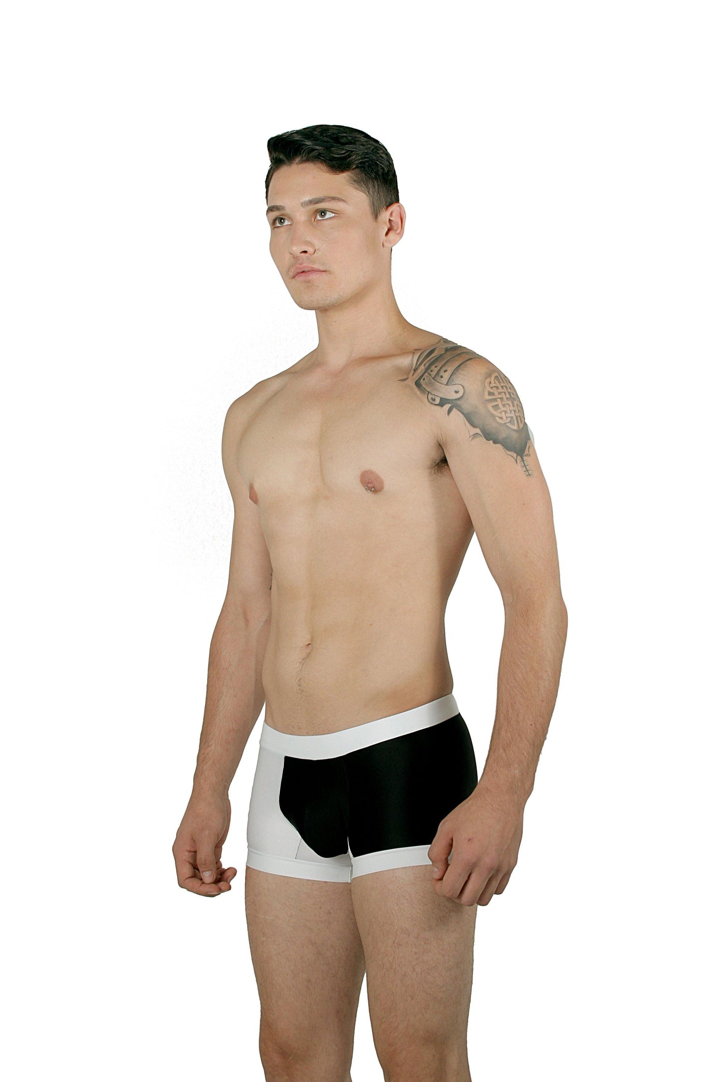 CA0007 - Traje de Ba̱o Short Blanco/Negro - AlexandersKing Underwear