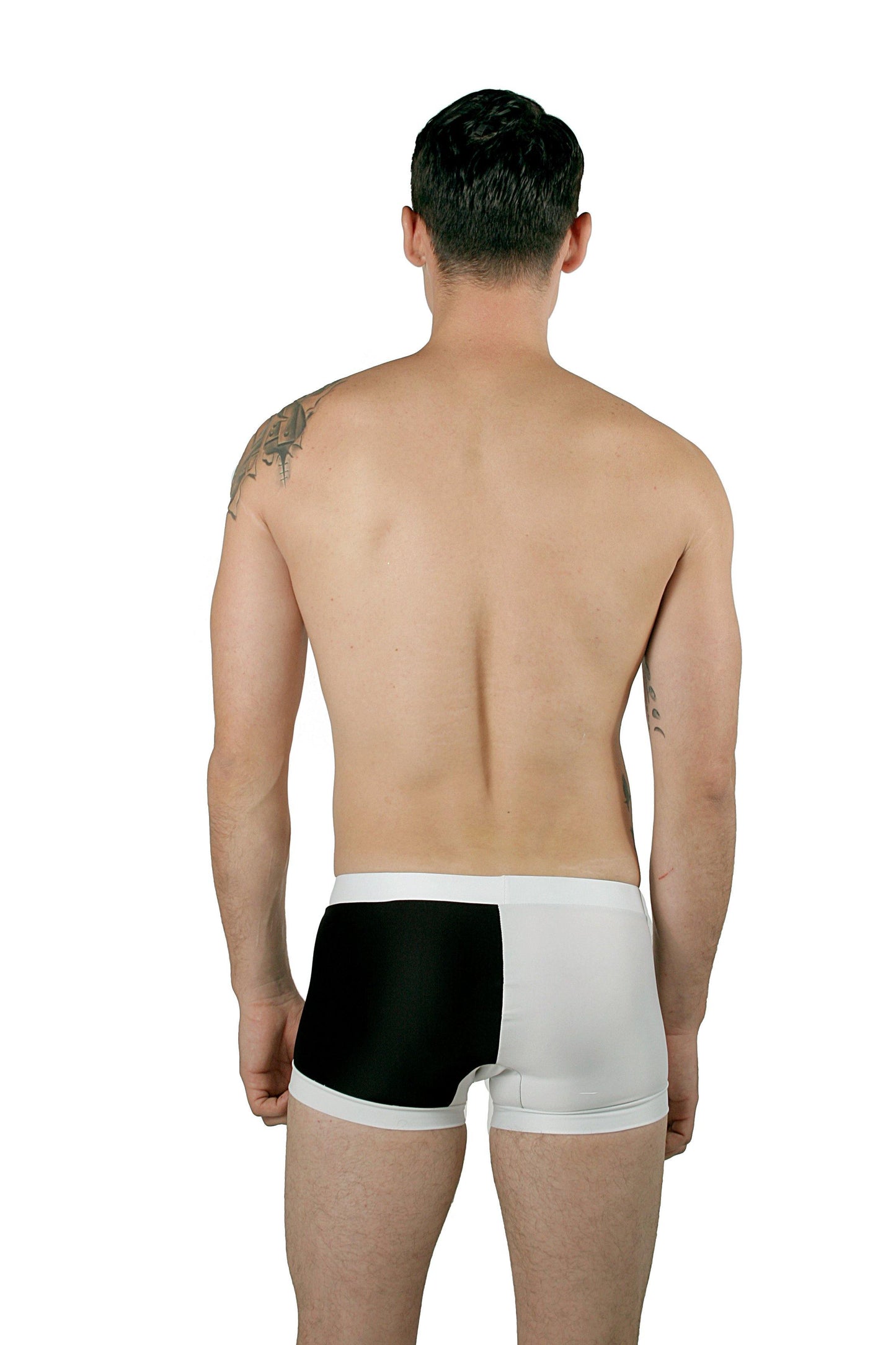 CA0007 - Traje de Ba̱o Short Blanco/Negro - AlexandersKing Underwear